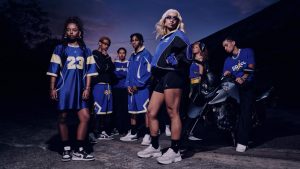 Streetwear seperti hoodie, tracksuit, dan kaus oversized bagian dari jersey Timnas Brasil