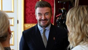 Mantan pemain sepak bola Inggris, David Beckham, tersenyum selama upacara Penghargaan King's Foundation, pada peringatan 35 tahun The King's Foundation, di Istana St James, London, pada 12 Juni 2025. 