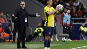 Pelatih kepala Maroko #00, Mohamed Ouahbi, bereaksi selama pertandingan persahabatan internasional antara Maroko dan Ekuador di Stadion Metropolitano di Madrid pada 27 Maret 2026. 