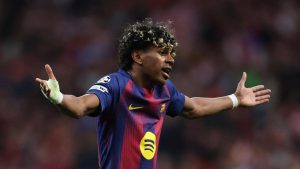 Penyerang sayap Barcelona, Lamine Yamal, bereaksi dalam pertandingan leg kedua perempat final Liga Champions 2025/2026 antara Atlético Madrid dan Barcelona di Stadion Metropolitano, Madrid, pada 14 April 2026. 